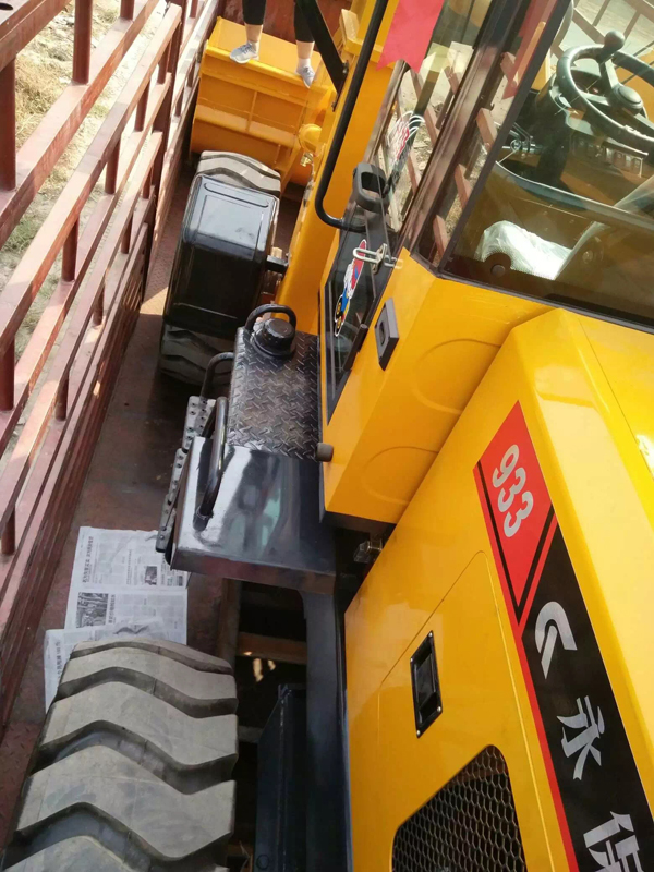 933型裝載機(jī)裝車現(xiàn)場